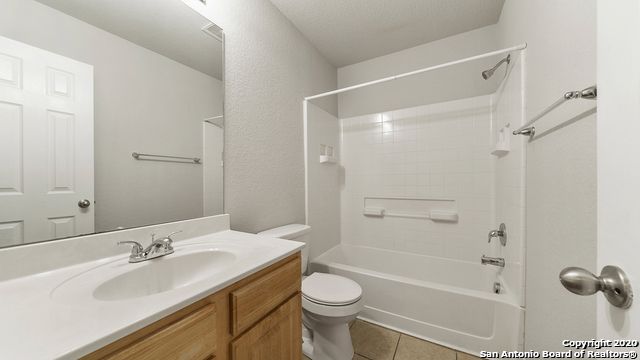 10306 Pinehurst Run, San Antonio, TX 78239