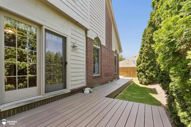 3333 Nell Rose Court, Royal Oak, MI 48073