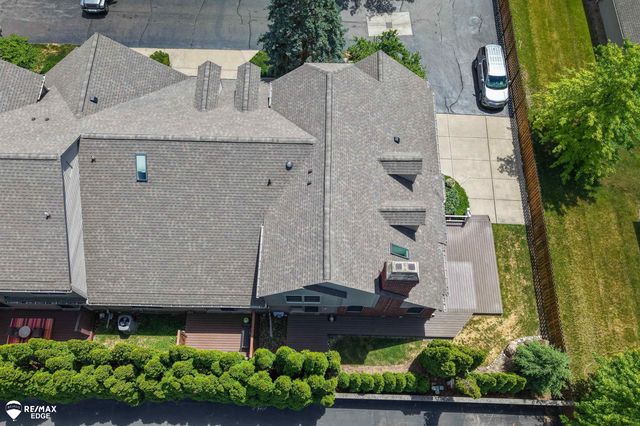 3333 Nell Rose Court, Royal Oak, MI 48073