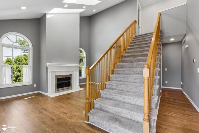 3333 Nell Rose Court, Royal Oak, MI 48073