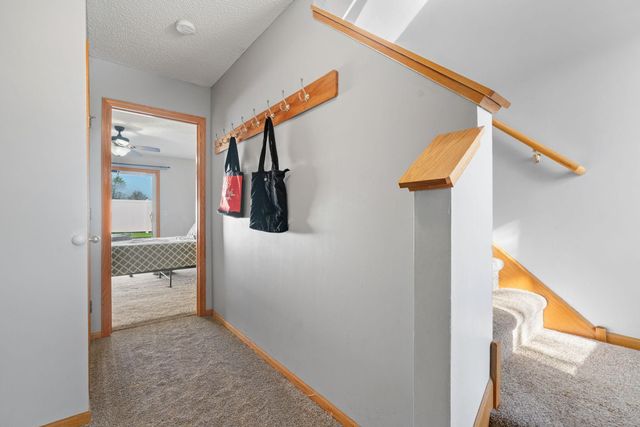 4052 Blakewood Drive, Shakopee, MN 55379