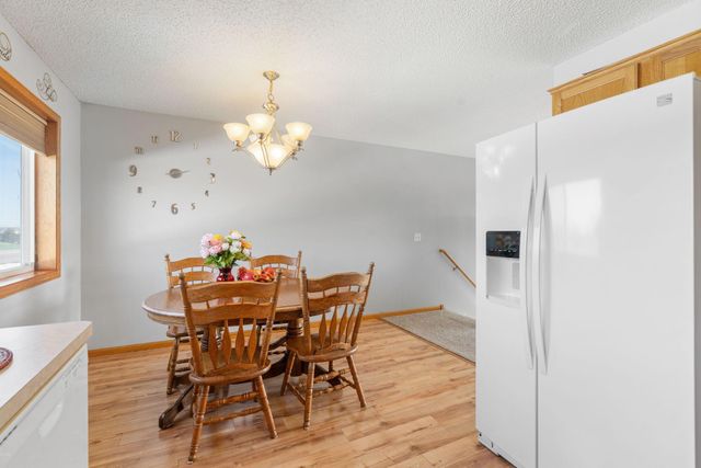4052 Blakewood Drive, Shakopee, MN 55379