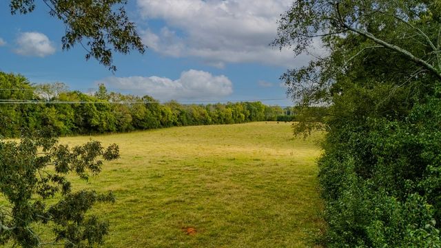 145 Michelle Ln, Winchester, TN 37398