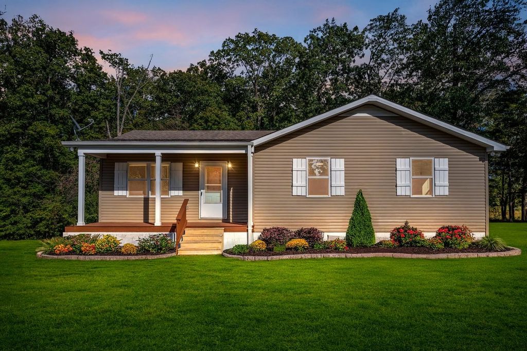 145 Michelle Ln, Winchester, TN 37398