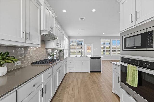 3680 Twin Pines Drive, Grand Prairie, TX 76065
