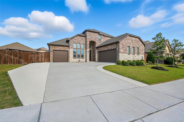 3680 Twin Pines Drive, Grand Prairie, TX 76065