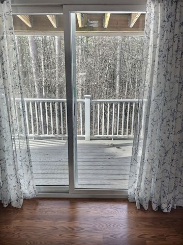 171 Bayberry Hill Ln 171, Leominster, MA 01453