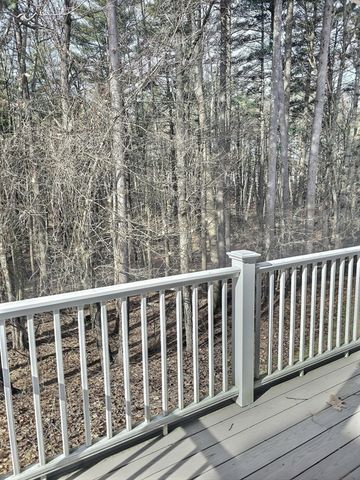 171 Bayberry Hill Ln 171, Leominster, MA 01453