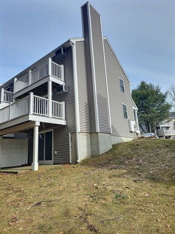 171 Bayberry Hill Ln 171, Leominster, MA 01453