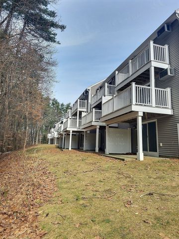 171 Bayberry Hill Ln 171, Leominster, MA 01453