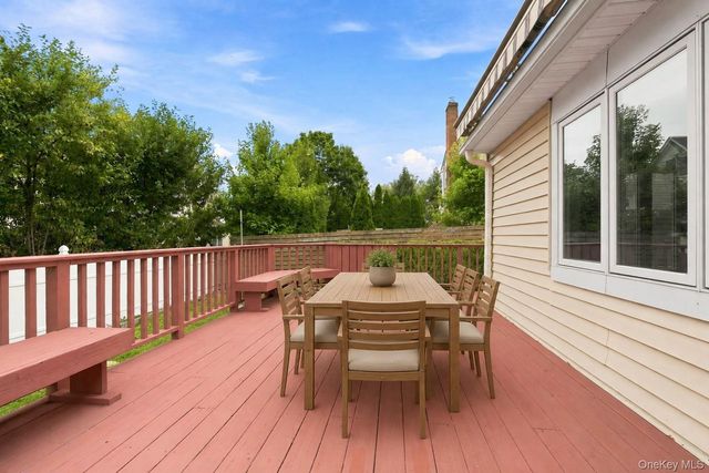 263 Willis Avenue, Hawthorne, NY 10532