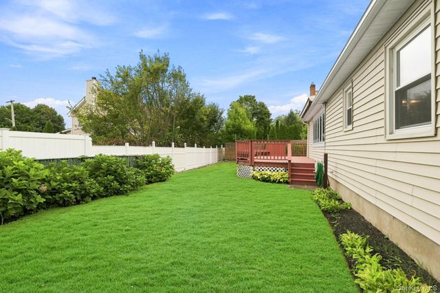 263 Willis Avenue, Hawthorne, NY 10532