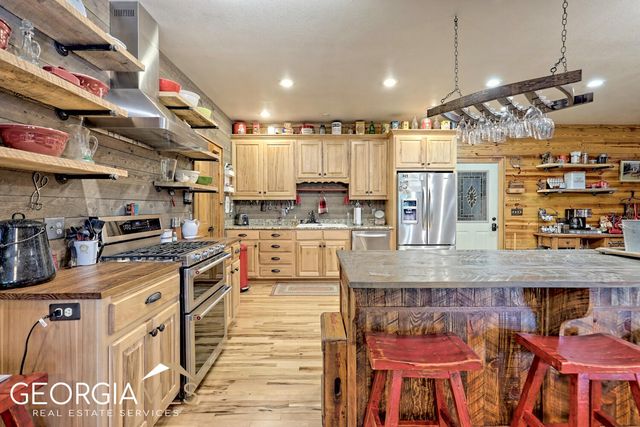 291 Smokehouse Knob Drive, Rabun Gap, GA 30568