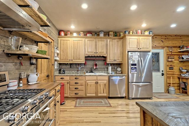 291 Smokehouse Knob Drive, Rabun Gap, GA 30568