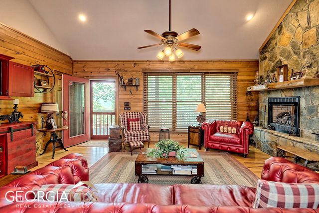 291 Smokehouse Knob Drive, Rabun Gap, GA 30568