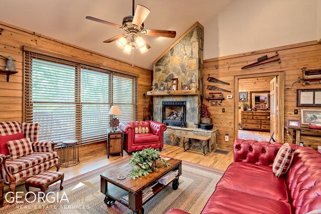 291 Smokehouse Knob Drive, Rabun Gap, GA 30568