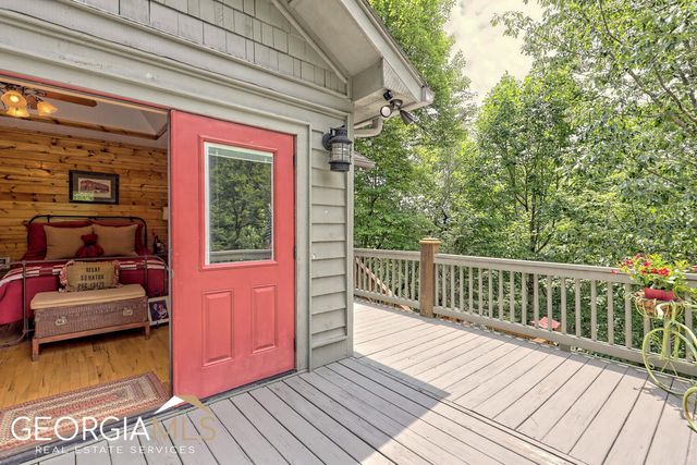 291 Smokehouse Knob Drive, Rabun Gap, GA 30568