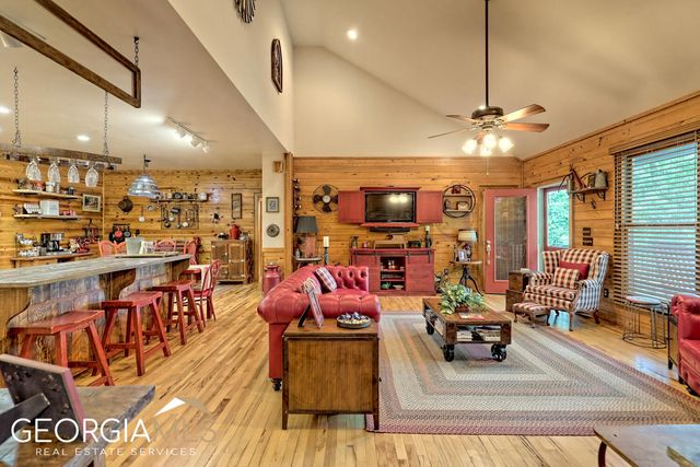 291 Smokehouse Knob Drive, Rabun Gap, GA 30568
