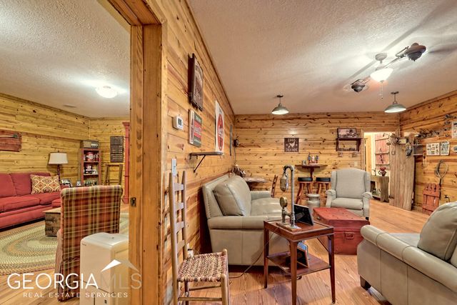 291 Smokehouse Knob Drive, Rabun Gap, GA 30568