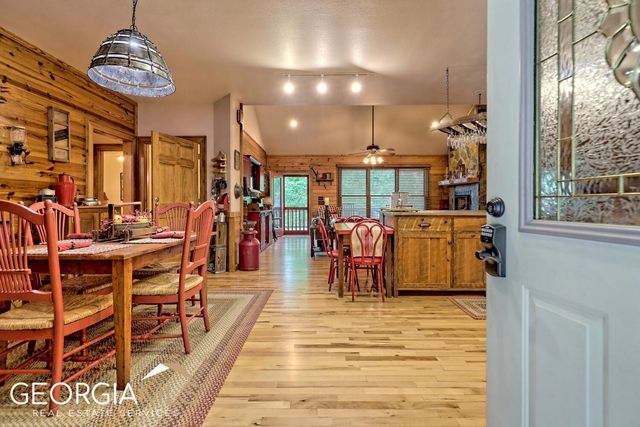 291 Smokehouse Knob Drive, Rabun Gap, GA 30568