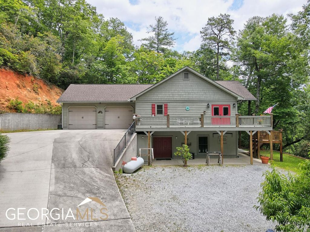291 Smokehouse Knob Drive, Rabun Gap, GA 30568
