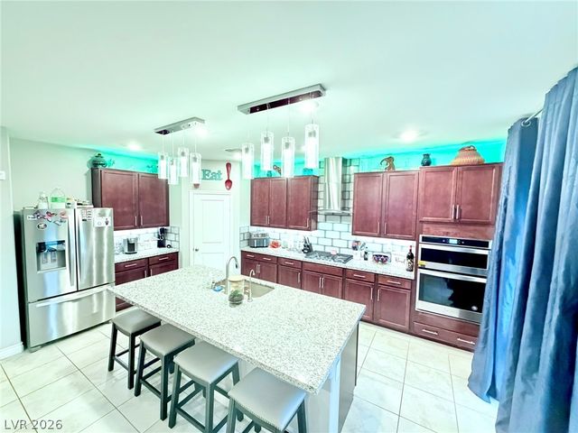6920 Baylor Creek Street, North Las Vegas, NV 89086