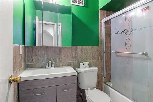 3669 Boller Avenue, Bronx, NY 10466