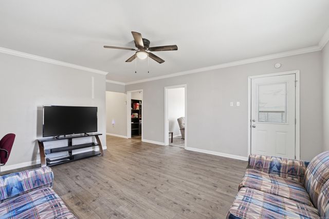 202 N Griffin Street, Morrilton, AR 72110