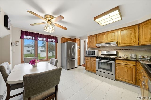 86 Tartan Lane, Amherst, NY 14221