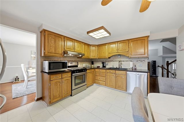 86 Tartan Lane, Amherst, NY 14221