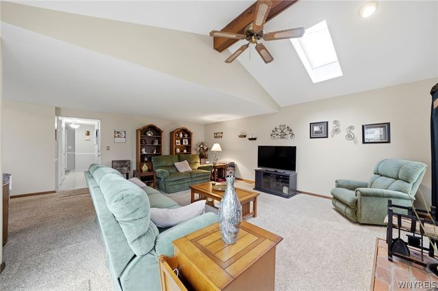 86 Tartan Lane, Amherst, NY 14221