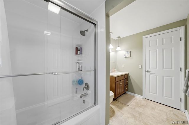 86 Tartan Lane, Amherst, NY 14221