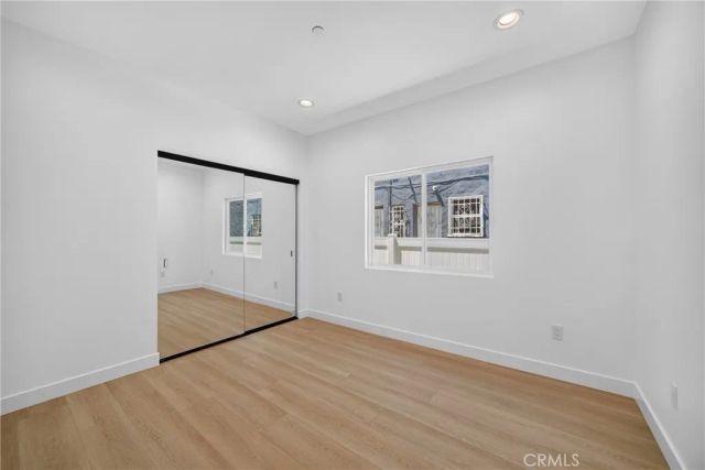2939 10th Avenue, Los Angeles, CA 90018