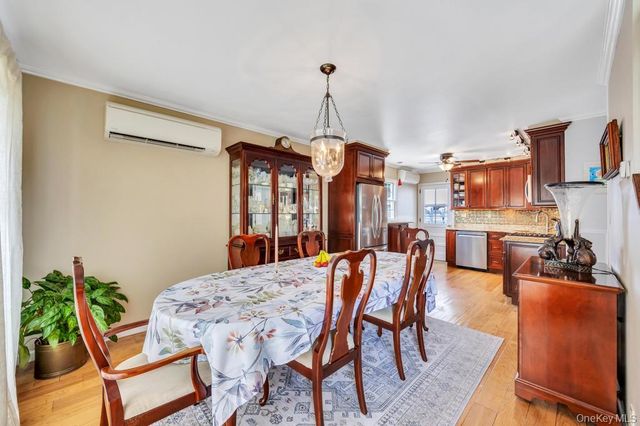 66 Vincent Road, Hicksville, NY 11801