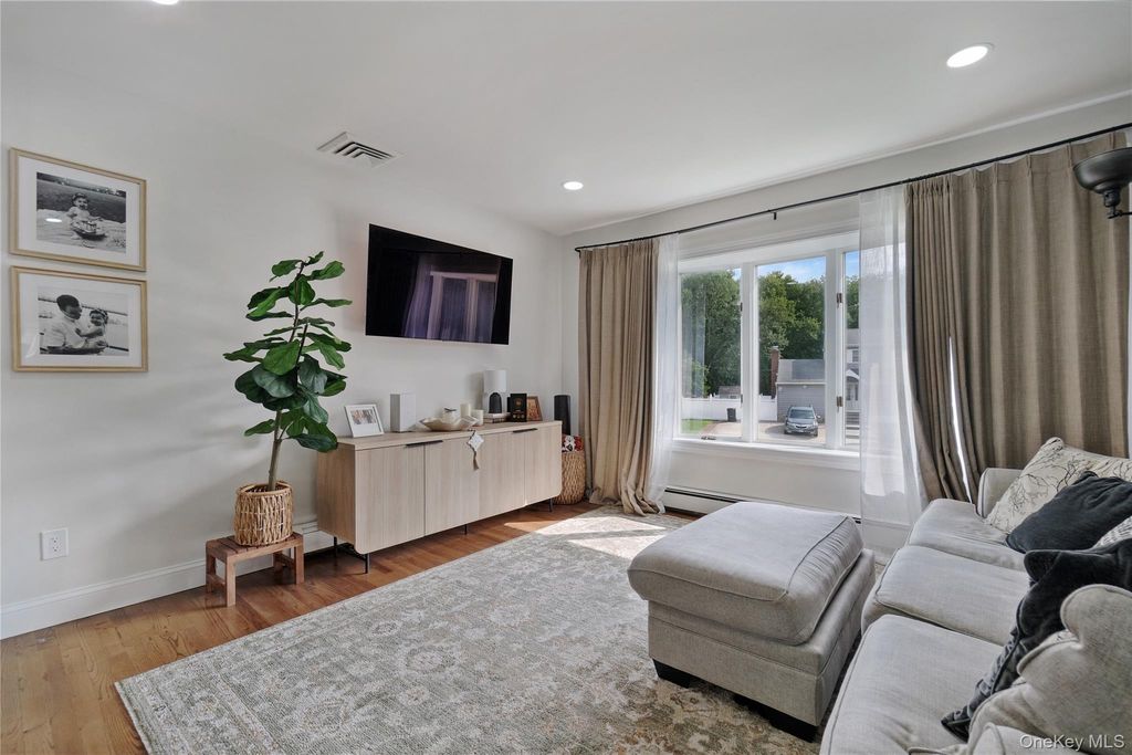 41 Richmond Street, Islip, NY 11751 — photo 5