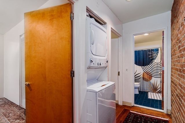 111 Gainsborough St 108, Boston, MA 02115