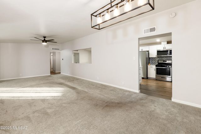 7238 E Montecito Drive, Tucson, AZ 85710