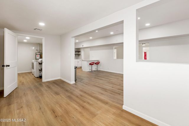 7238 E Montecito Drive, Tucson, AZ 85710