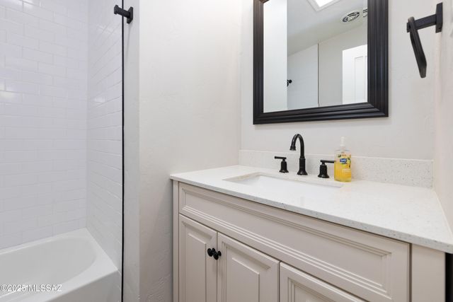 7238 E Montecito Drive, Tucson, AZ 85710