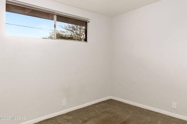 7238 E Montecito Drive, Tucson, AZ 85710