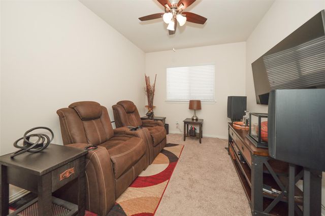 24418 Lakecrest Bend Drive, Katy, TX 77493