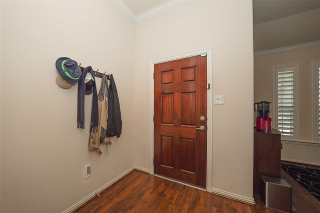 24418 Lakecrest Bend Drive, Katy, TX 77493