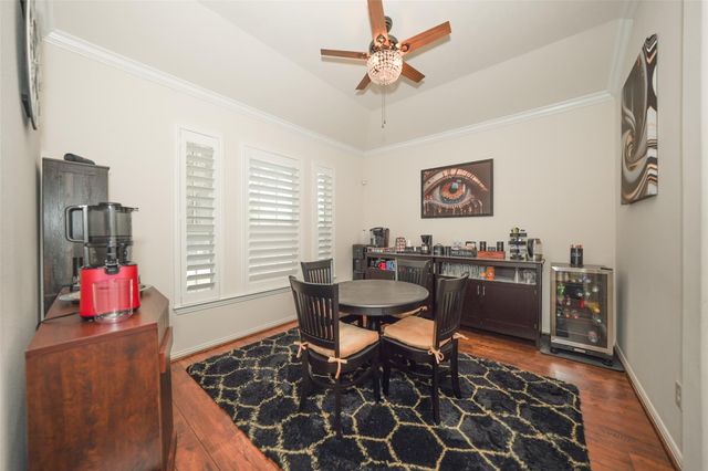 24418 Lakecrest Bend Drive, Katy, TX 77493