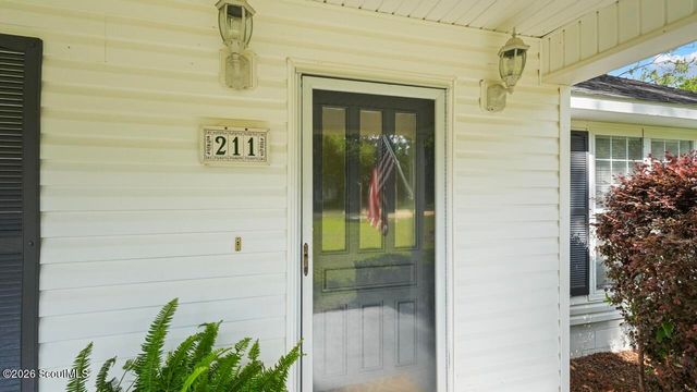 211 Jekyll Island Road, Jesup, GA 31545