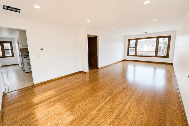 8440 W Windsor Avenue 2, Chicago, IL 60656