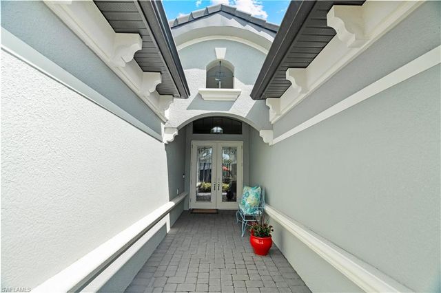 10102 Palazzo DR, Naples, FL 34119