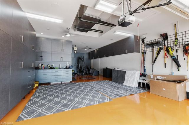 10102 Palazzo DR, Naples, FL 34119