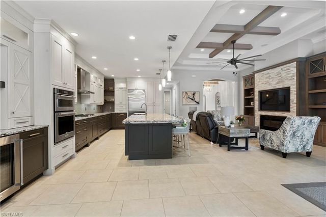 10102 Palazzo DR, Naples, FL 34119