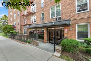6815 Selfridge St Apt 3J, New York City, NY 11375