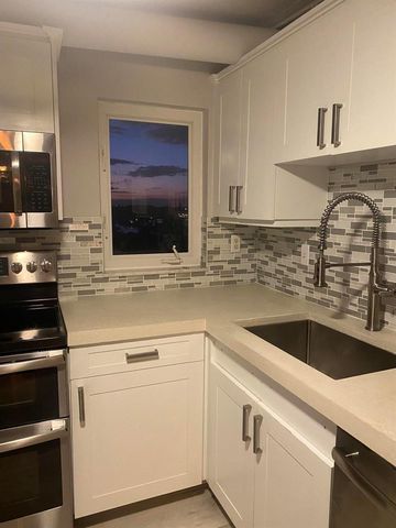 3215 S Ocean Boulevard 402, Highland Beach, FL 33487